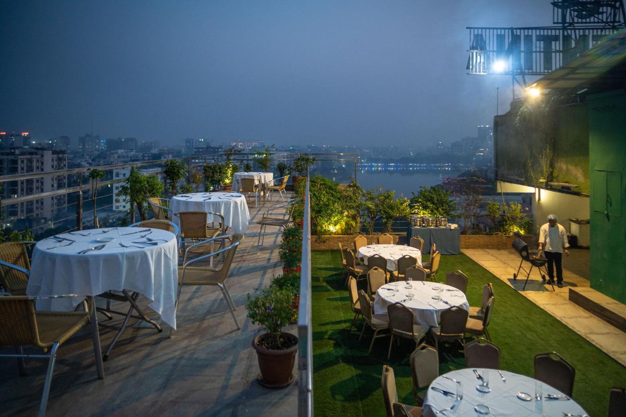 Coventina Lake Suites Dhaka Zewnętrze zdjęcie