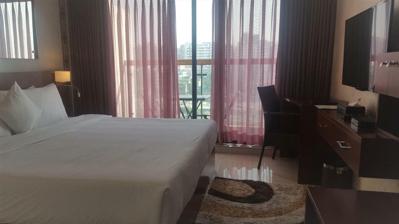Coventina Lake Suites Dhaka Zewnętrze zdjęcie